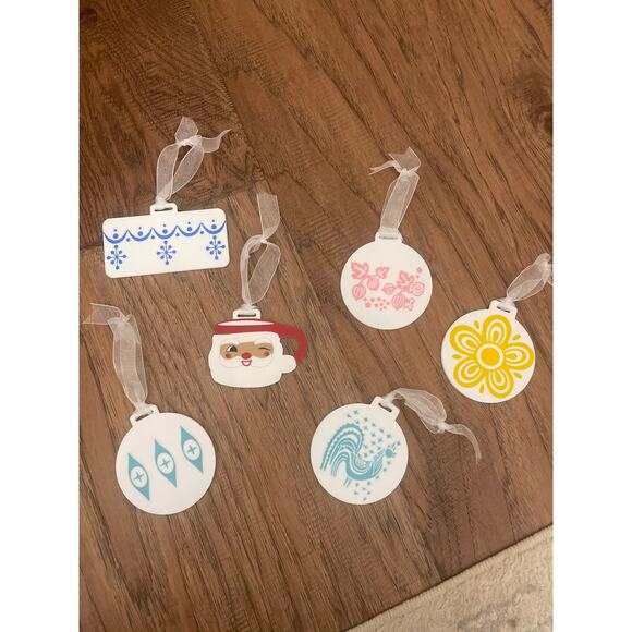 Lot of 6 Vintage Pyrex inspired Christmas Ornaments - Picture 1 of 2